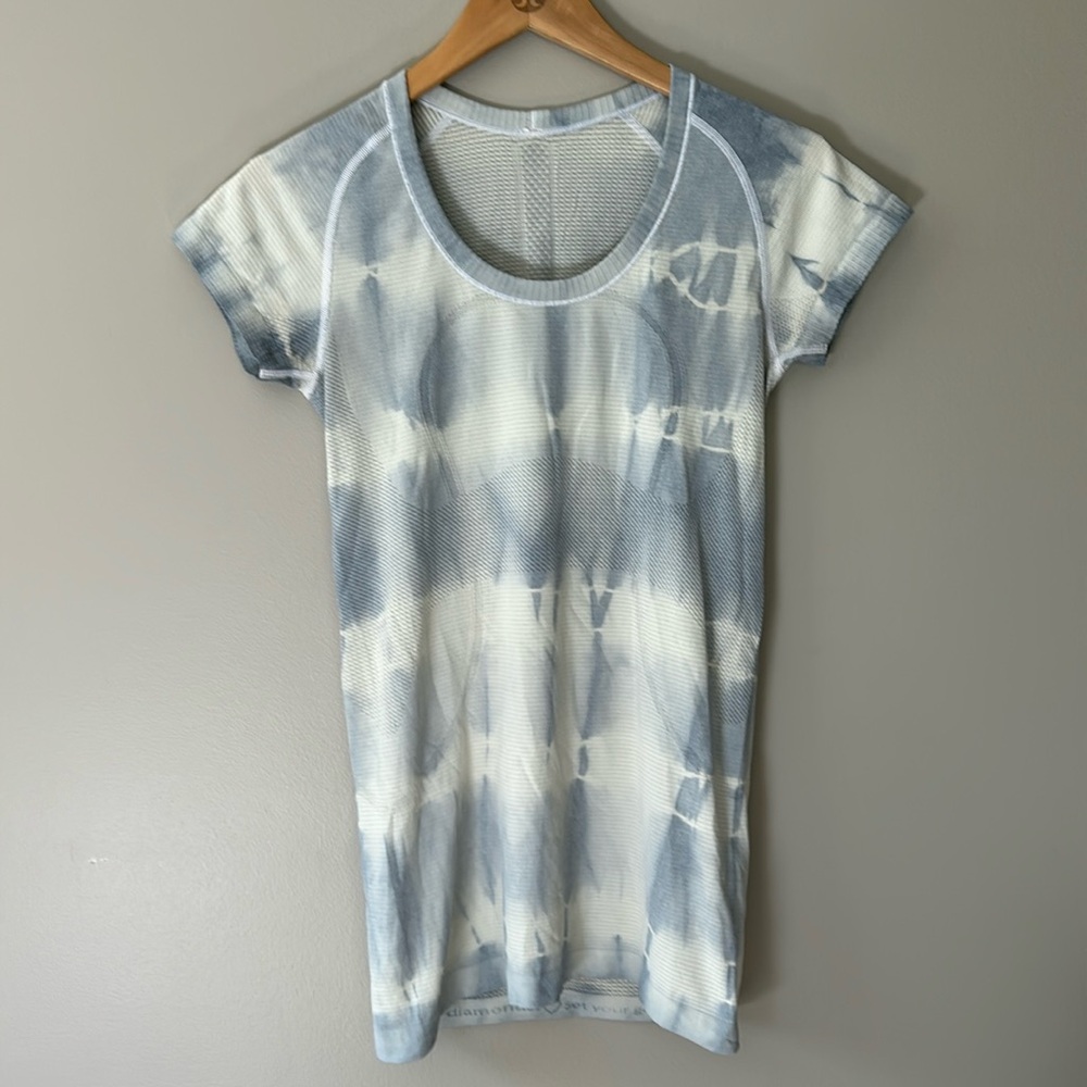 Lululemon Swiftly Short Sleeve Sz 6